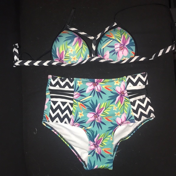 Brand New Bikini - Picture 1 of 1